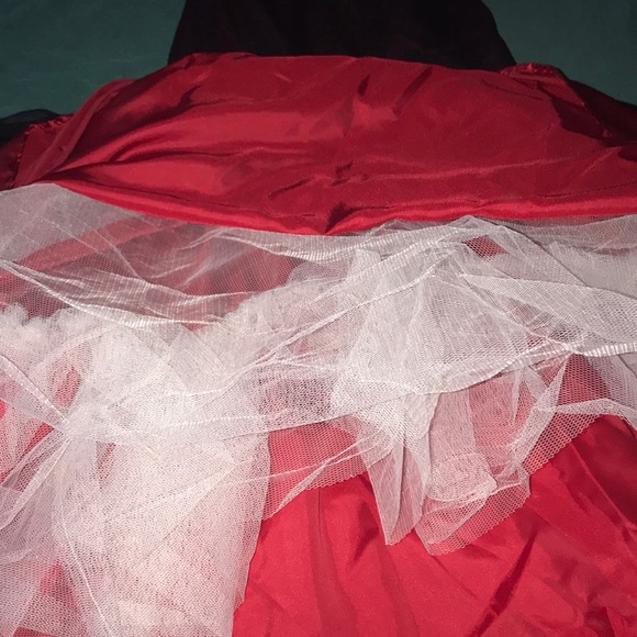 Red and black prom dress - Picture 8 of 8